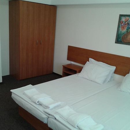 Hotel Stroitel Хисаря Екстер'єр фото