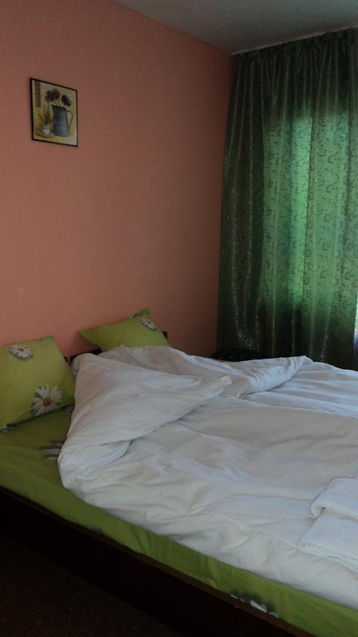 Hotel Stroitel Хисаря Екстер'єр фото
