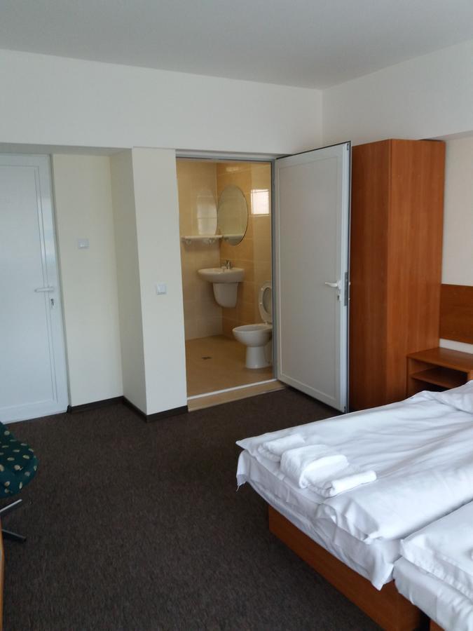 Hotel Stroitel Хисаря Екстер'єр фото